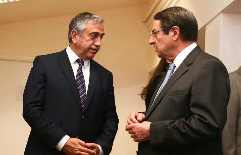Κι όμως αν εκλεγεί ο κ. Αναστασιάδης είναι πιθανόν να υποχωρήσει και στην απαίτηση Ακιντζί για ενδιάμεση συμφωνία