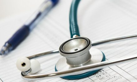 Αίτημα της κοινωνίας να δοθούν τα φορολογικά στοιχεία των γιατρών στη δημοσιότητα