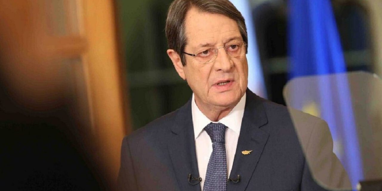 Άργησε ο Πρόεδρος να αναλάβει τις ευθύνες του για τη δικαστική κρίση