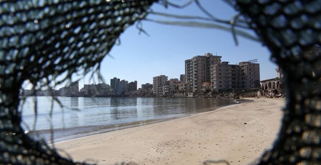 Στηρίζουμε το αίτημα των νόμιμων κατοίκων της πόλης της Αμμοχώστου για επιστροφή σε μια ελεύθερη Αμμόχωστο στα πλαίσια μιας δίκαιης και βιώσιμης λύσης του κυπριακού