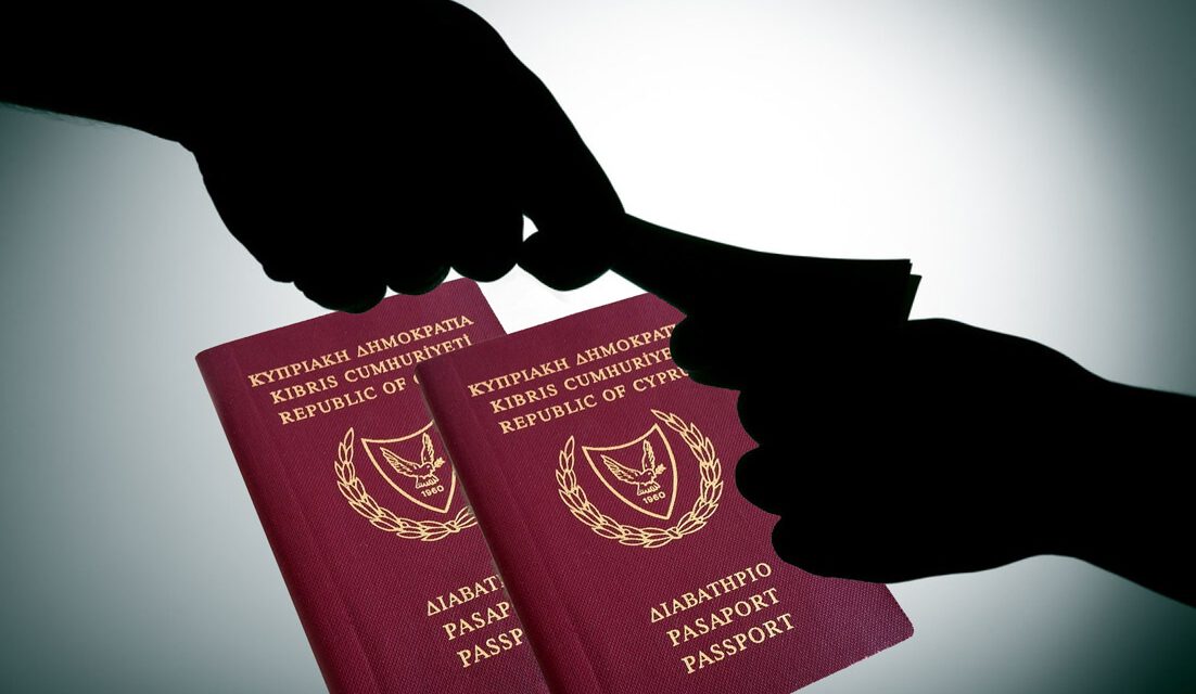 Όχι σε «ξεσκόνισμα», αλλά άμεση ανάκληση των προβληματικών πολιτογραφήσεων και εκ βάθρων αλλαγή του σχεδίου. Αλγεινή εντύπωση προκαλεί η εμπλοκή του Αρχιεπίσκοπου.