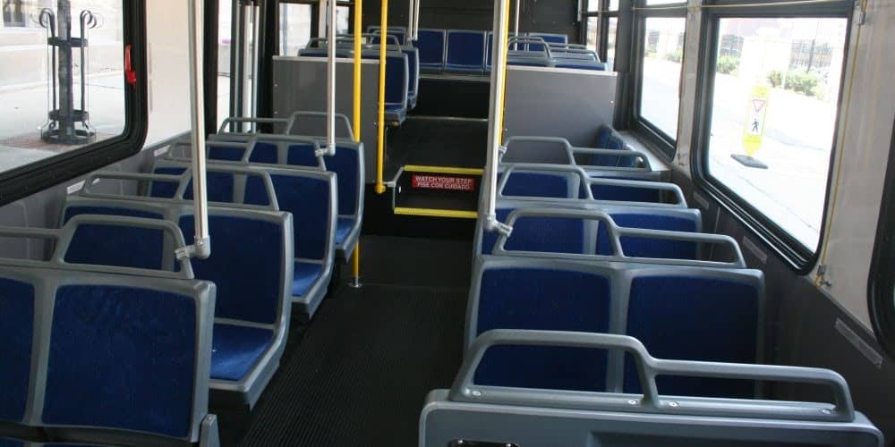 Ζητάμε έλεγχο και των λεωφορείων που μεταφέρουν παιδιά, στη νέα εκστρατεία της Αστυνομίας για τα παιδικά καθίσματα