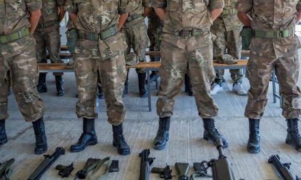 Η κυβέρνηση Αναστασιάδη διώκει πιθανό μάρτυρα δημοσίου συμφέροντος ενώ υποτίθεται προωθεί θεσμικό πλαίσιο για την προστασία τους