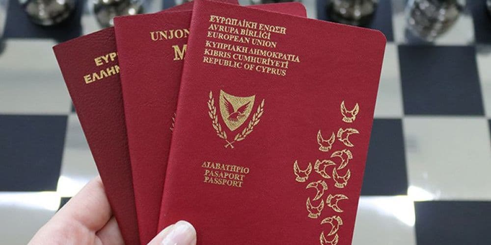 Παραδειγματική τιμωρία για όλους όσους εμπλέκονται στο σκάνδαλο των «χρυσών διαβατηρίων»