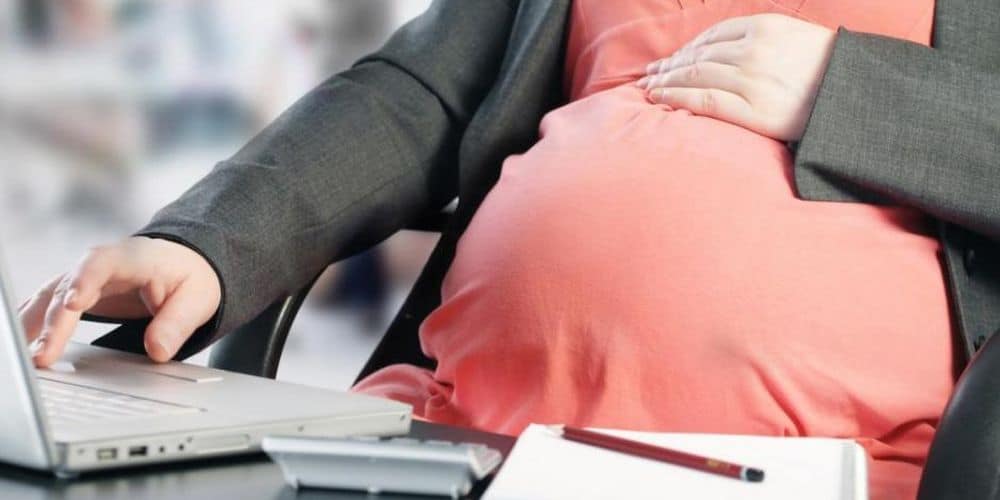 Οι προτάσεις των Οικολόγων στην Επιτροπή εργασίας για την άδεια μητρότητας
