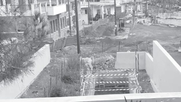 Πελένδρι: Περιμένουν την πλατεία από το 2023!