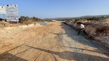 Ακάμας: Σε συνθήκες συσκότισης η κυβέρνηση προχωρά σε ολοκλήρωση των εγκληματικών οδικών έργων